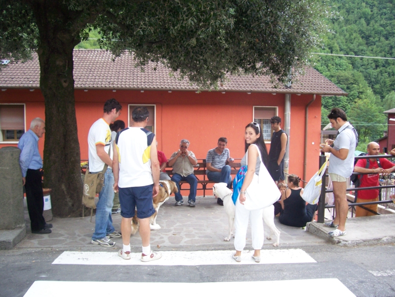  Image name: Persone026.jpg 
 width: 800 pixel 
 height: 601 pixel 
 Size: 421397 bytes 
 Click to enlarge 